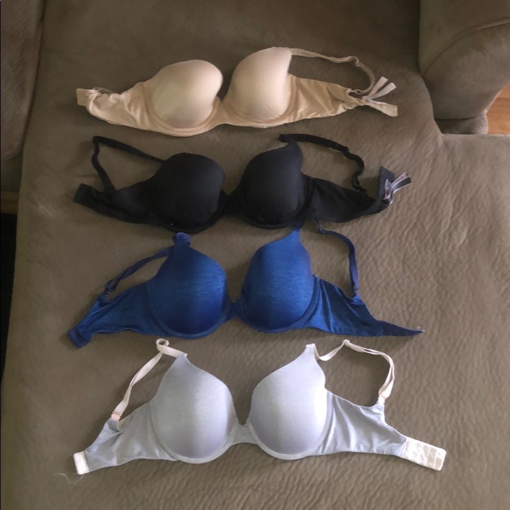 Victoria’s Secret bra set